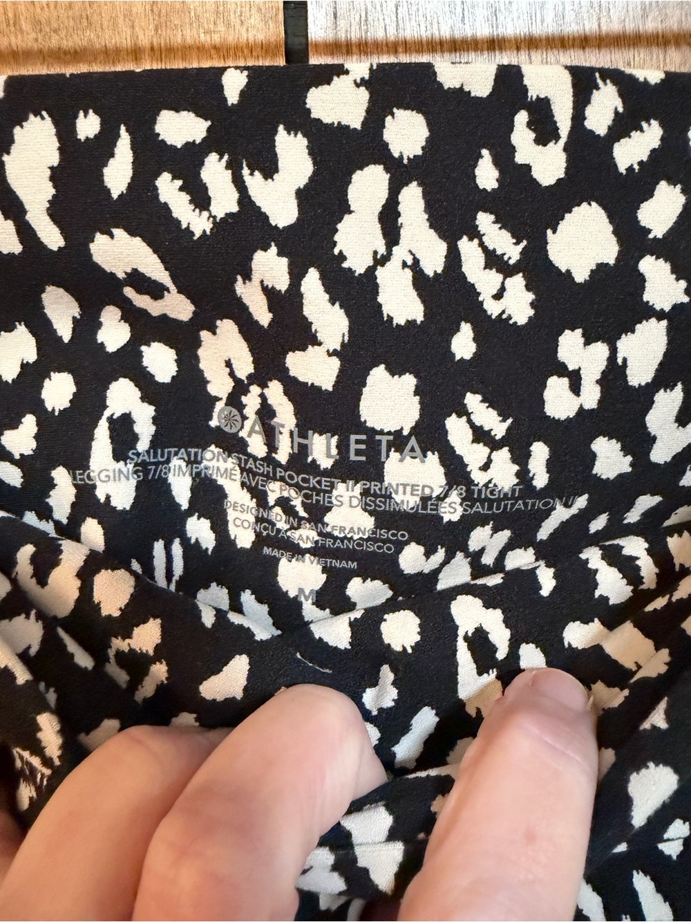Athleta Black and White Spot-Print High-Rise Leggings - Picture 3 of 5